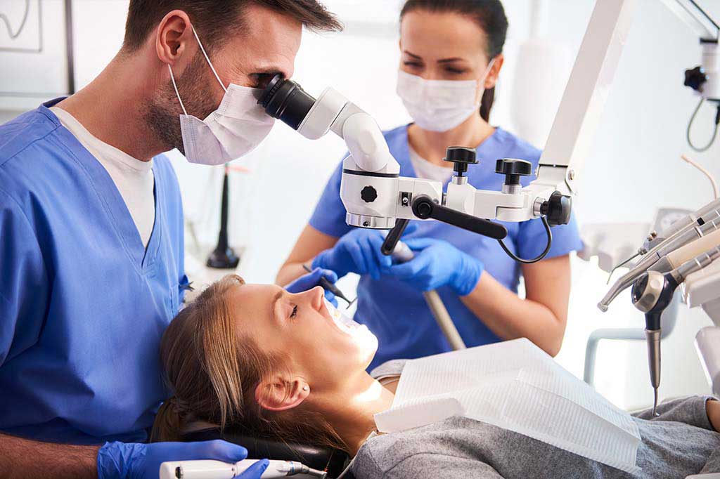 cirugia oral en clinicas dentales Catarroja